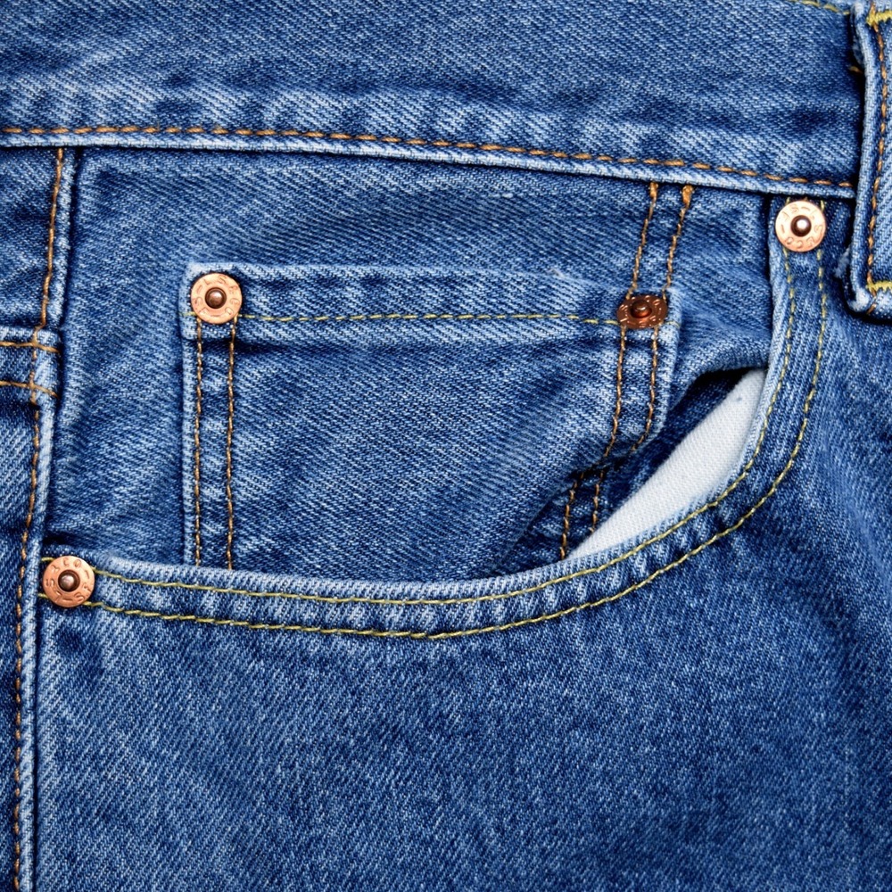 Levi's 550 Relaxed Fit Tapered Denim Blue Jeans Men's Size 48x29 Big & Tall - Picture 3 of 12